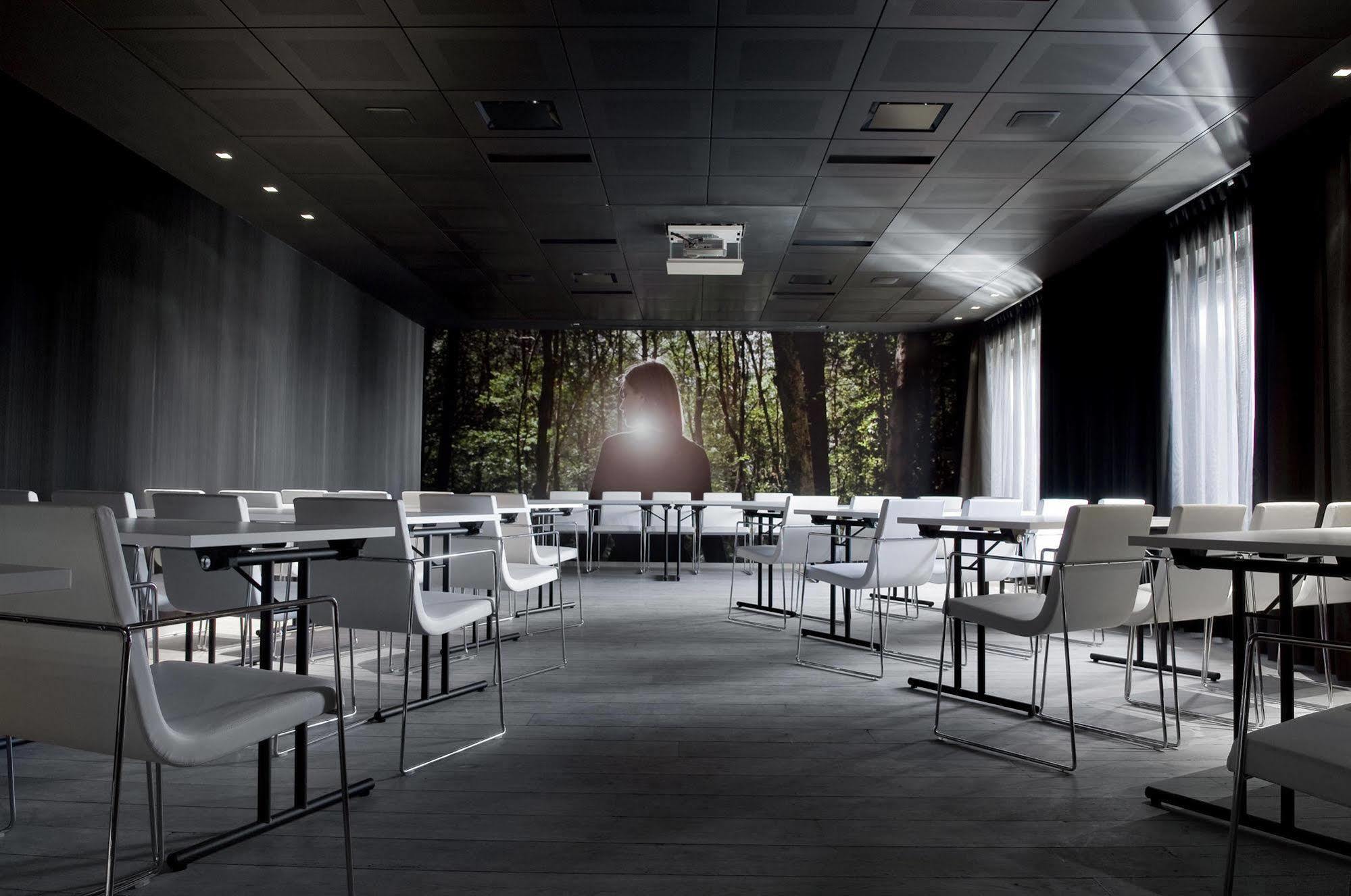Carbon Hotel Genk Kültér fotó