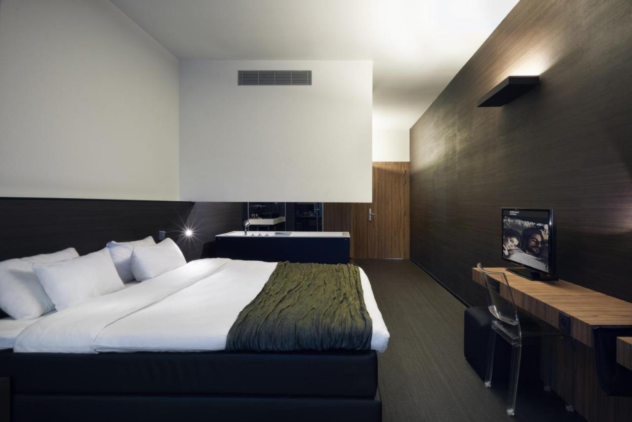 Carbon Hotel Genk Kültér fotó
